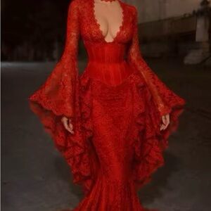 Elegant Red Lace Long Sleeve Dress